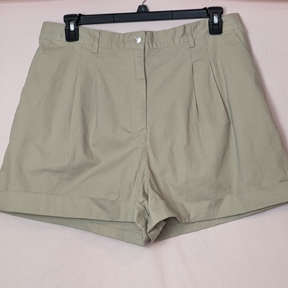 ASOS High Rise Pleated Roll Hem Beige Neutral Shorts size 14